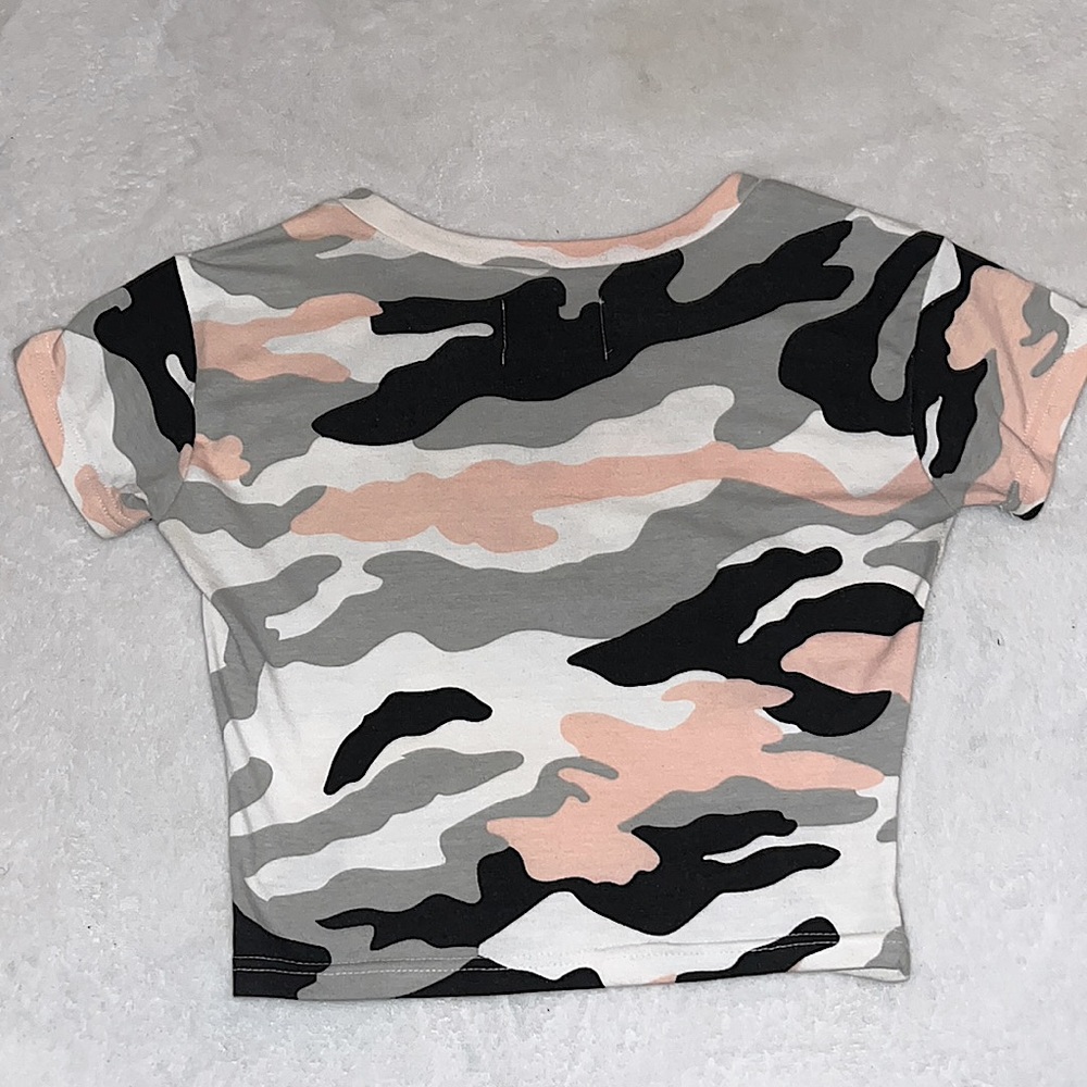 Tops - Picture 3 of 3